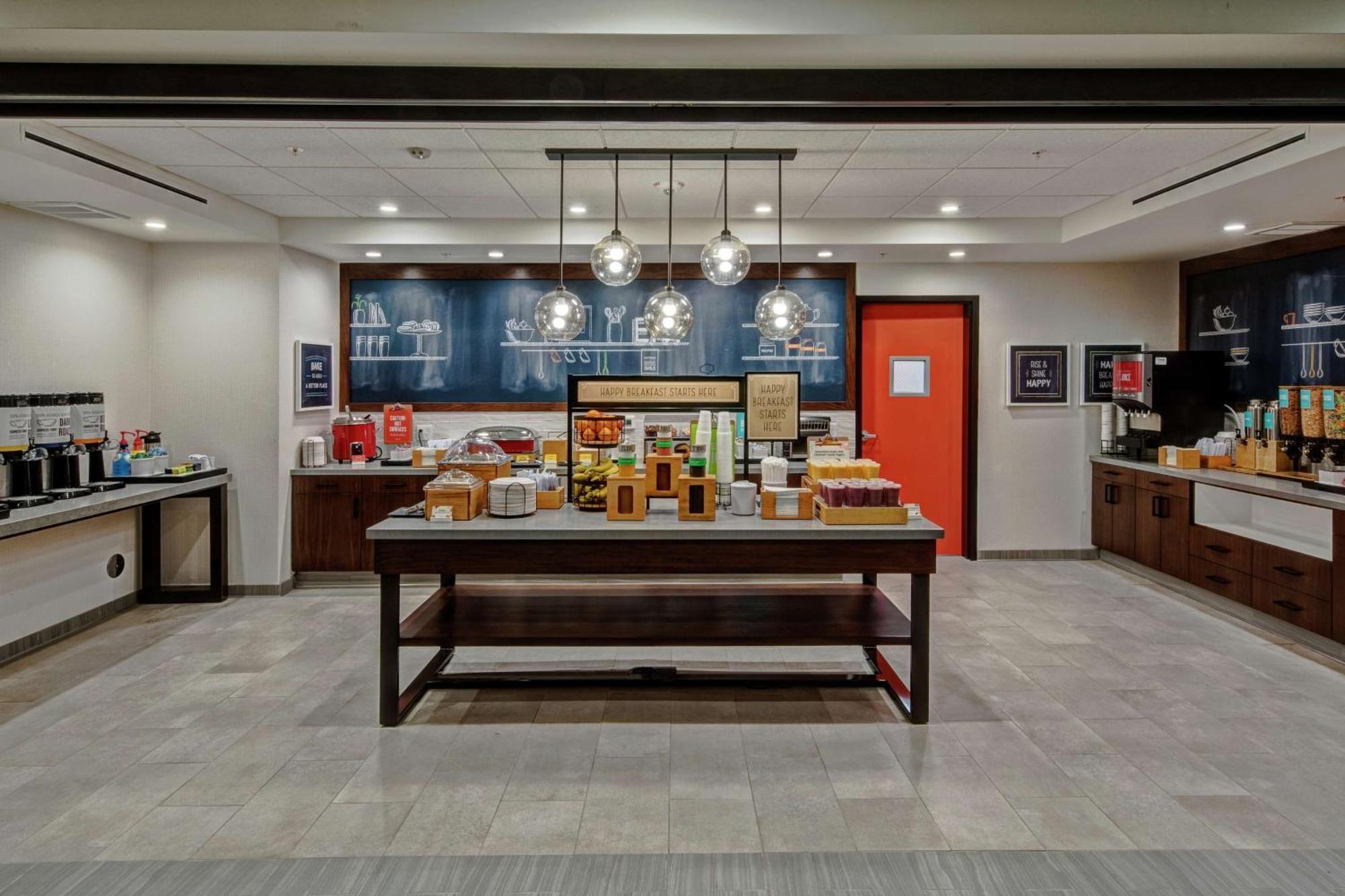 Hampton Inn Fresno Airport Buitenkant foto